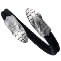 <font color="#FF0000" face="Arial">NEW!</font><p>Браслет CA28BLK