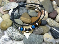 <font color=#FF0000 face=Arial>NEW!</font><p>Амулет с зубом бычьей или чернопёрой акулы BLUE V6
